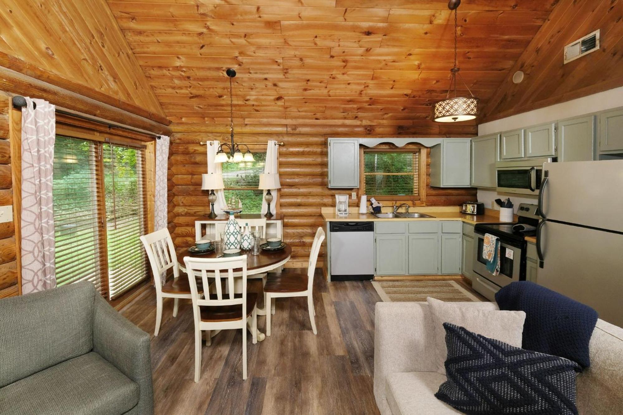 Grove Creek Cabin ガトリンバーグ エクステリア 写真